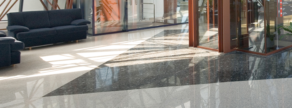 пол из гранита